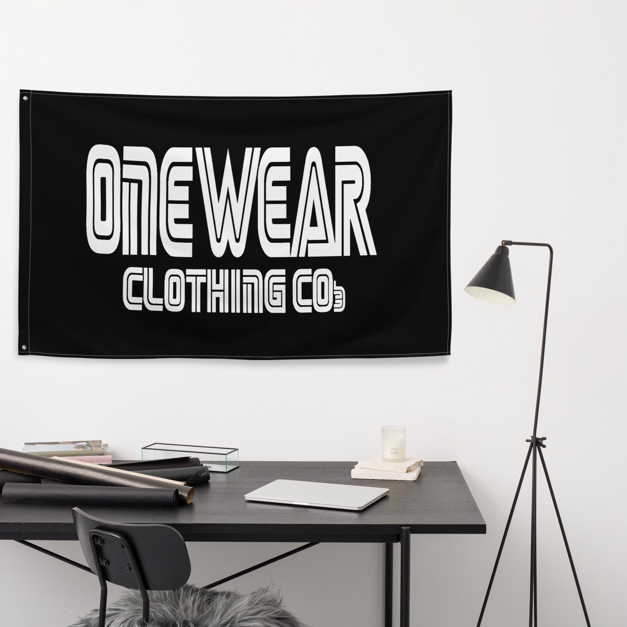 One Wear Graphic Series 30 – Flag – Black & White