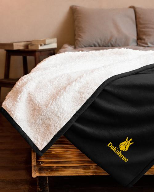 DaKahree: Signature Essentials™ – Premium sherpa blanket – Yellow Gold