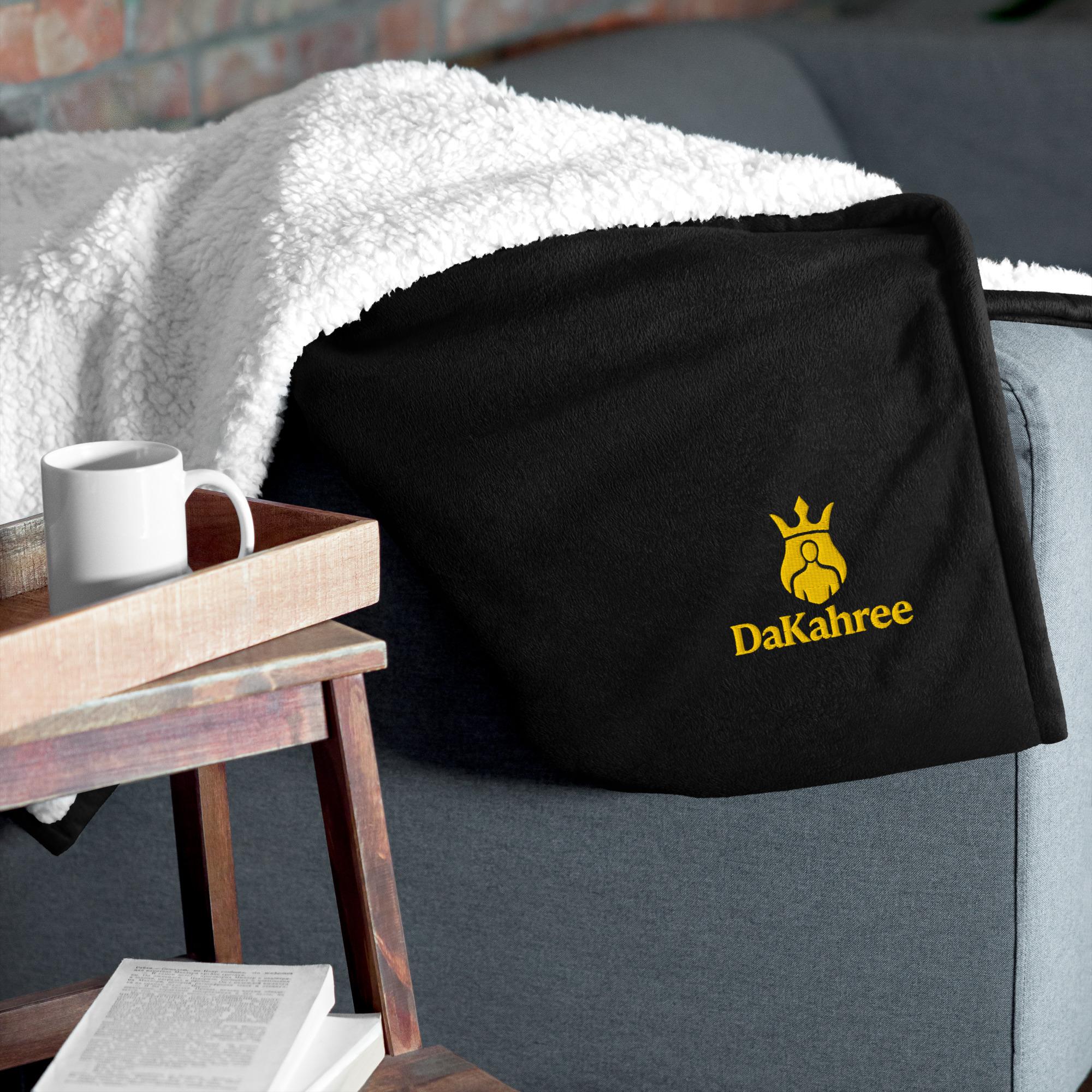 DaKahree: Signature Essentials™ – Premium sherpa blanket – Yellow Gold - Image 7
