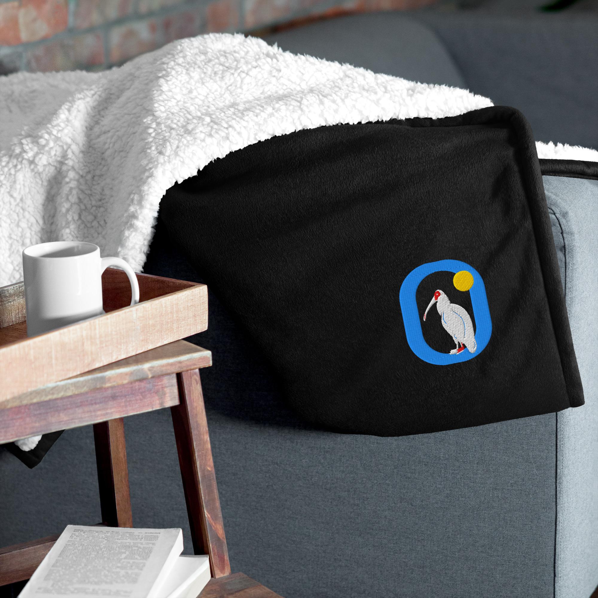 One Wear Big O Sun – Premium sherpa blanket – Aqua & White