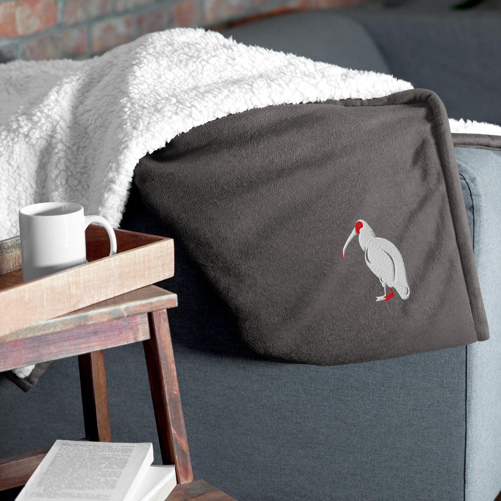 One Wear Ibis Solo – Premium Sherpa Blanket – White & Red - Image 6