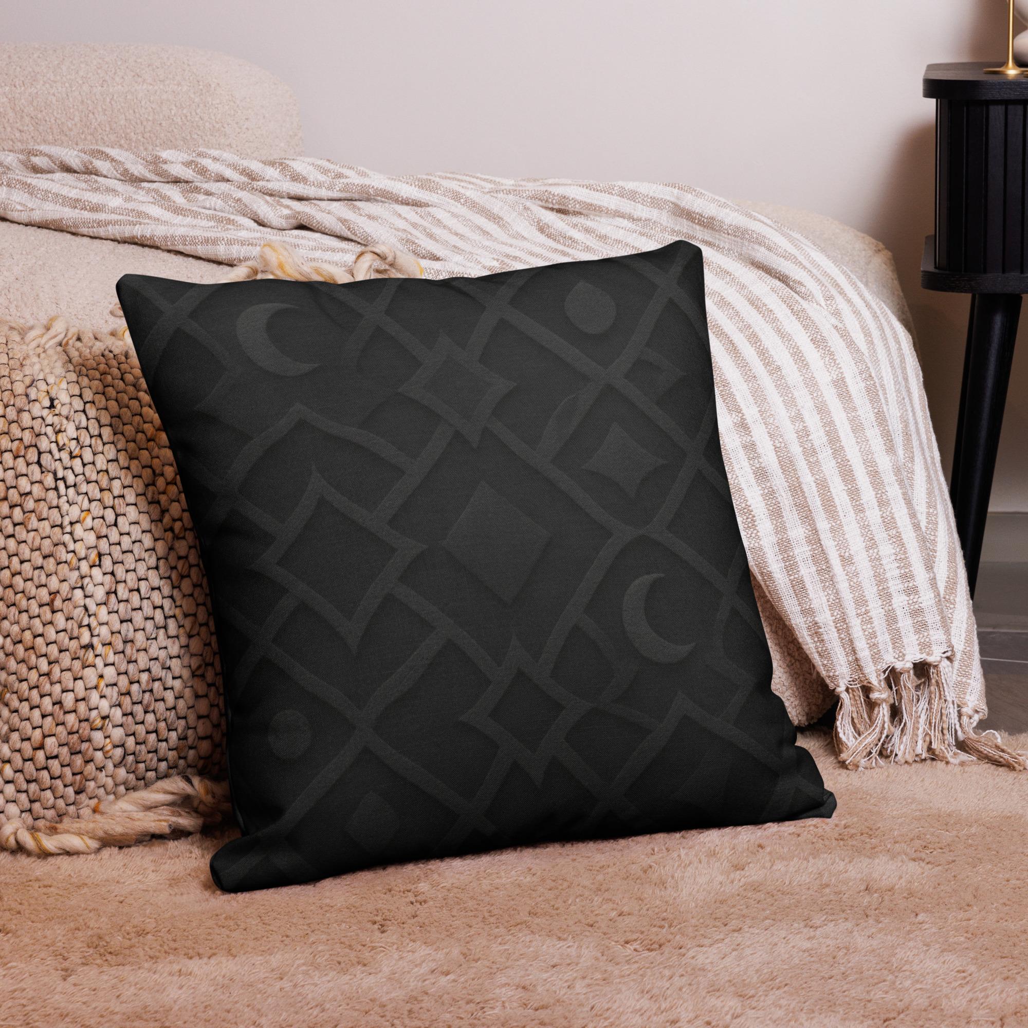 KA’A’TOR: Veilfract Shadow™ – Premium Pillow – Black