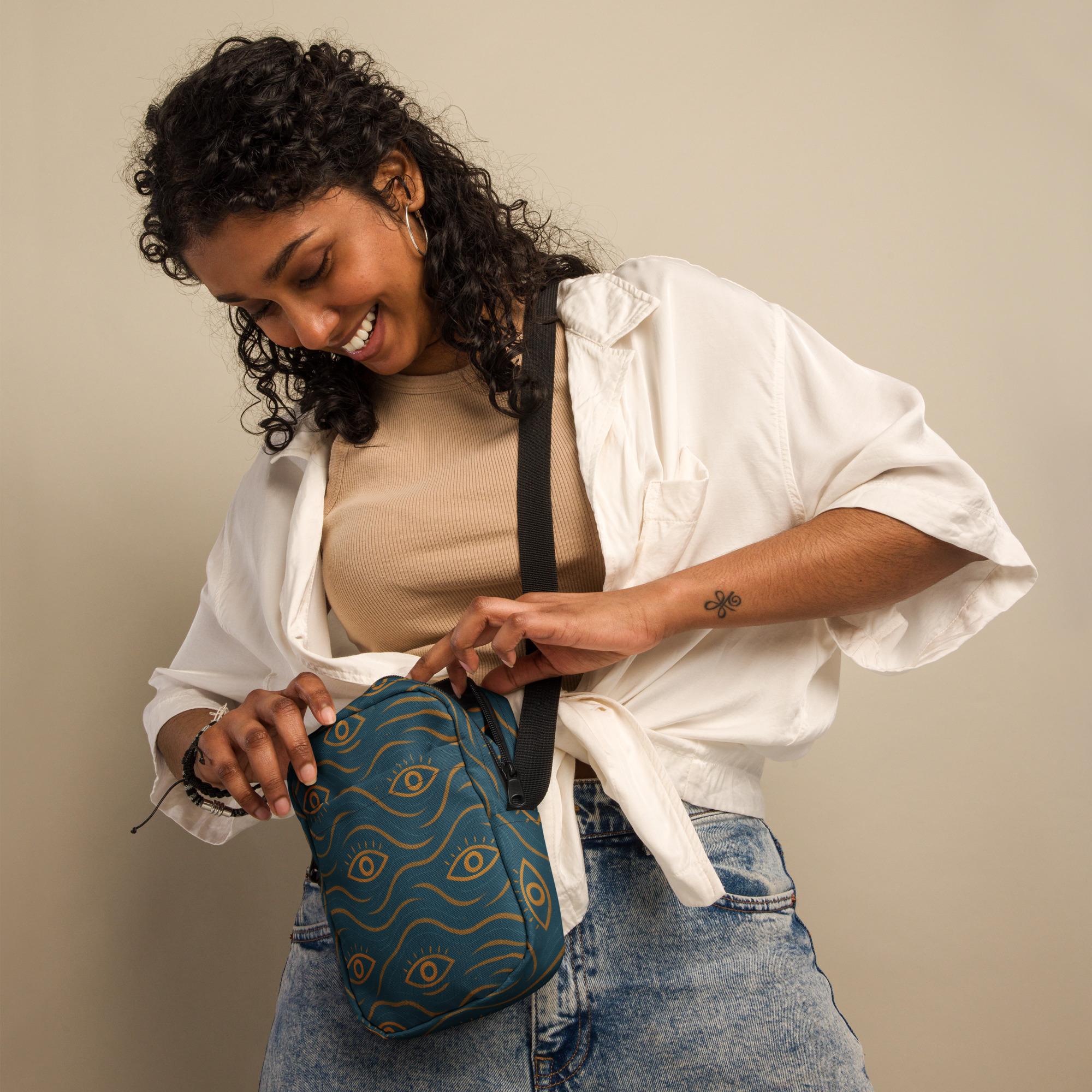 MYKA’RA: Star-Eye Continuum™ – Utility crossbody bag – Green & Gold - Image 4