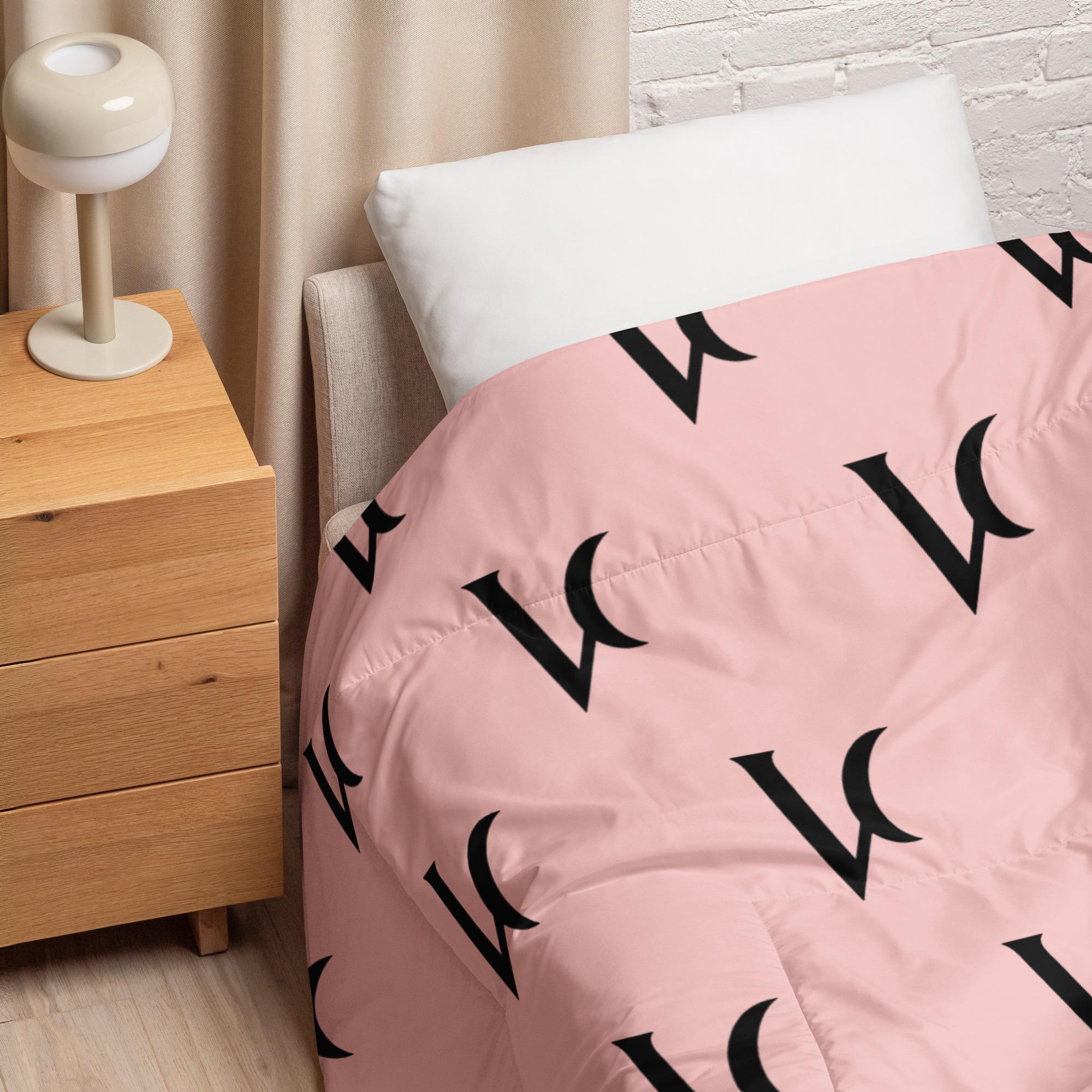 Varéluna: The VARÉ Crest™ – Comforter – Light Pink & Black - Image 2