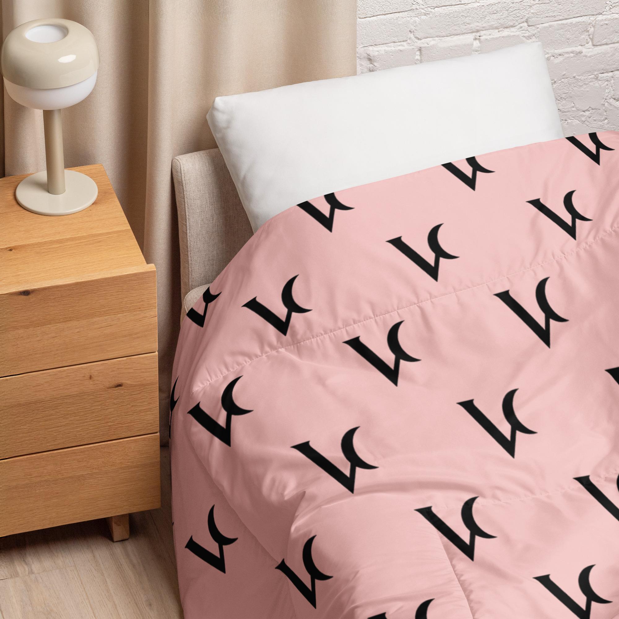 Varéluna: The VARÉ Crest™ – Comforter – Light Pink & Black - Image 4